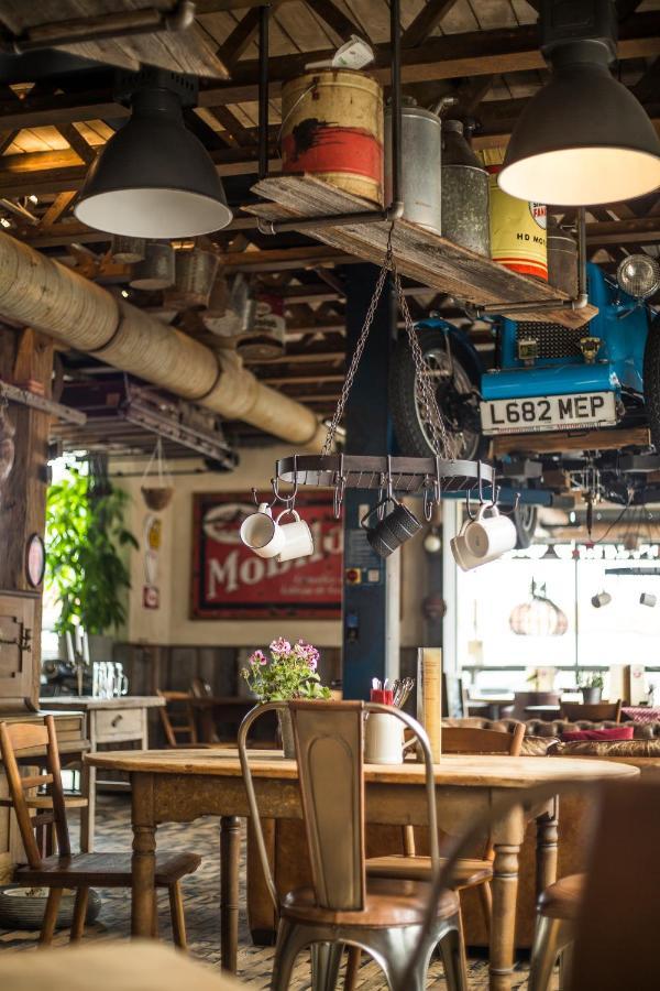 Motorworld Inn Warthausen Kültér fotó