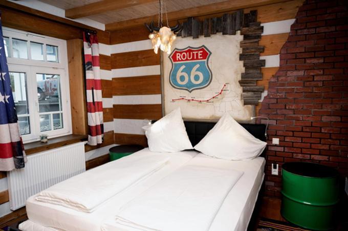 Motorworld Inn Warthausen Kültér fotó